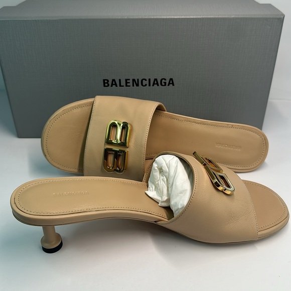 New Authentic Balenciaga Beige Groupie Leather Heels - Picture 8 of 10
